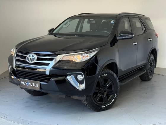 TOYOTA HILUX SW4 2.7 SRV 7 LUGARES 4X2 16V FLEX 4P AUTOMÁTICO